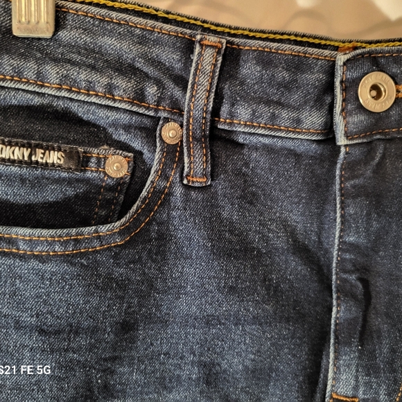 NWOT Donna Karen New York denim mini skirt - Picture 5 of 10